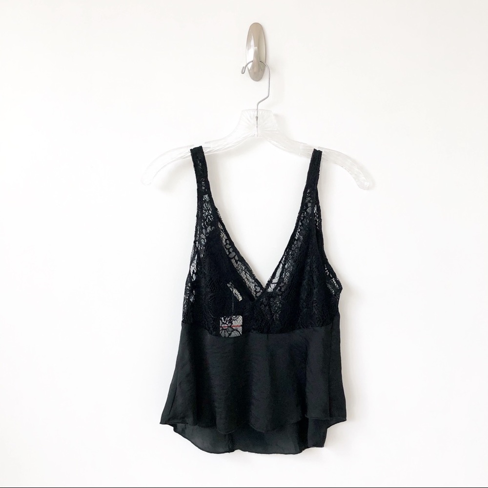 NWT Free People All In My Head Camisole Black Lace XS - Picture 3 of 5